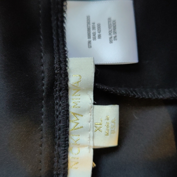 🆕 Nicki Minaj Shorts 🖤 NWT - Picture 4 of 8